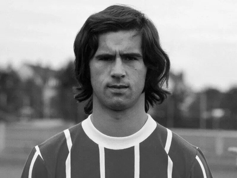 Gerd Müller - Tay săn bàn xuất sắc nhất mọi thời đại